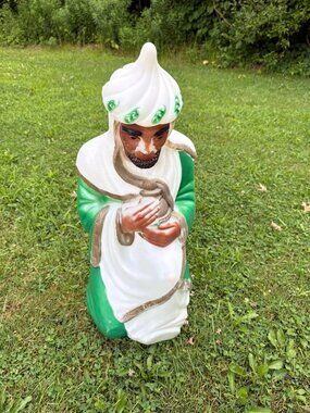 Vintage Empire Blow Mold Wise Man Nativity Figure Green Robe Light-Up Christmas